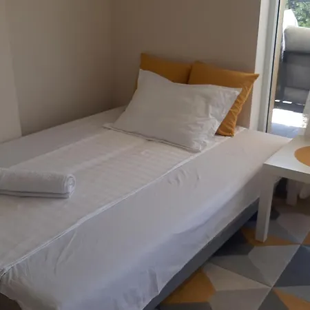 Pomorie Residence *